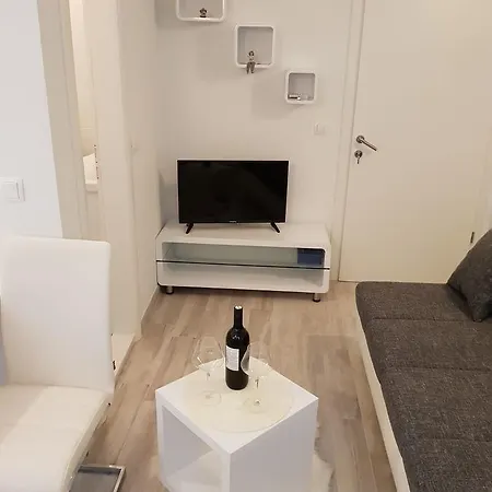 Apartament Mia 1 Baška Voda Zewnętrze zdjęcie